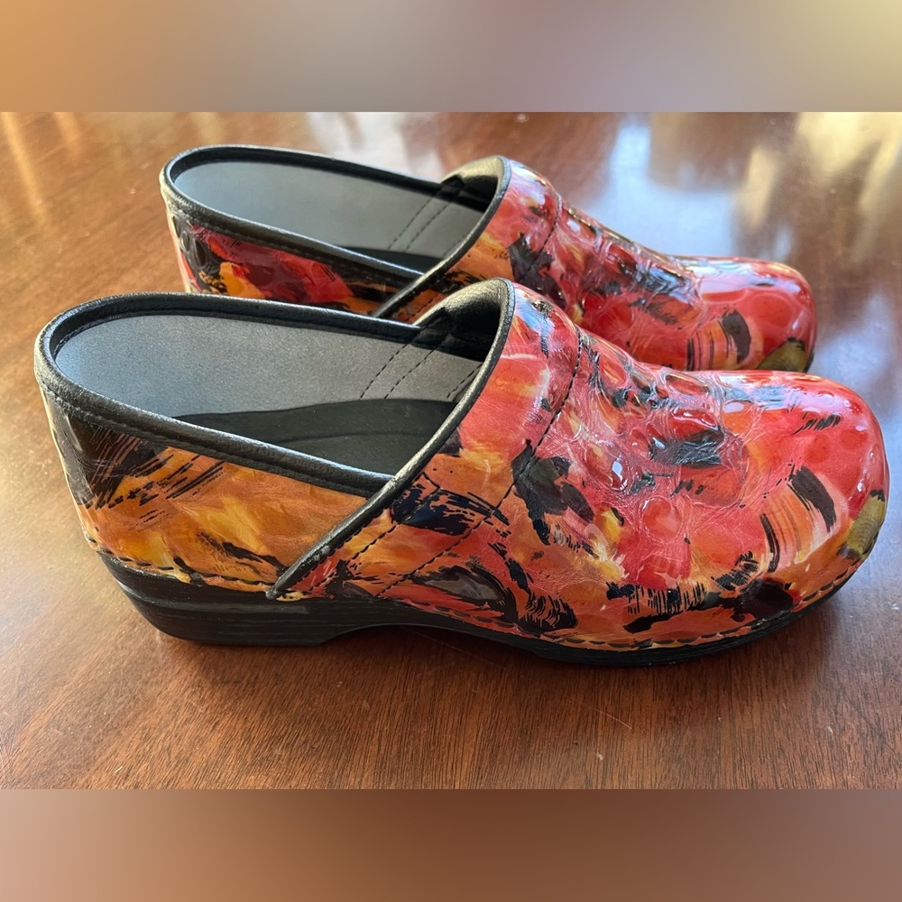 Dansko EU 41 (Women's 10-10.5) sunflower clogs